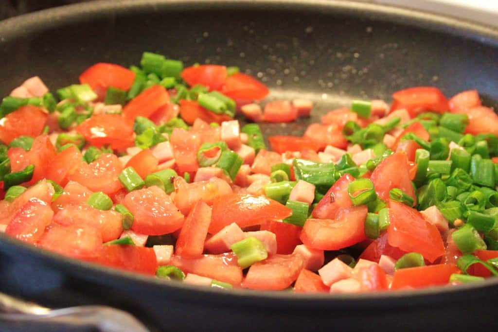 Den fedtfattige tærtedej - forårstærte med skinke og tomater