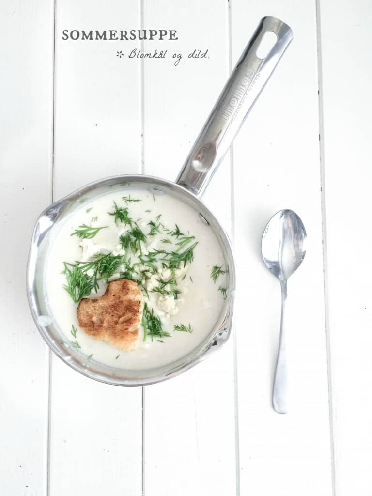 Sommersuppe med blomkål, dild og solskin