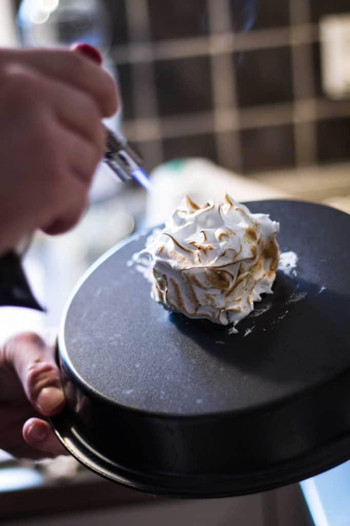 Chokoladekage med espresso, chokolademousse og marengs (1)