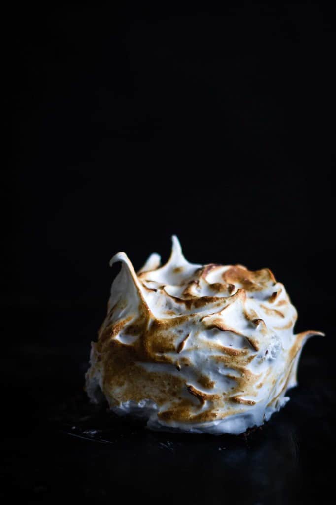 Chokoladekage med espresso, chokolademousse og marengs (4)