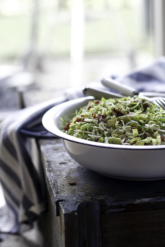 Opskrift Rosenkålsalat med bacon og appelsindressing - Louiogbearnaisen - nemme opskrifter (1)