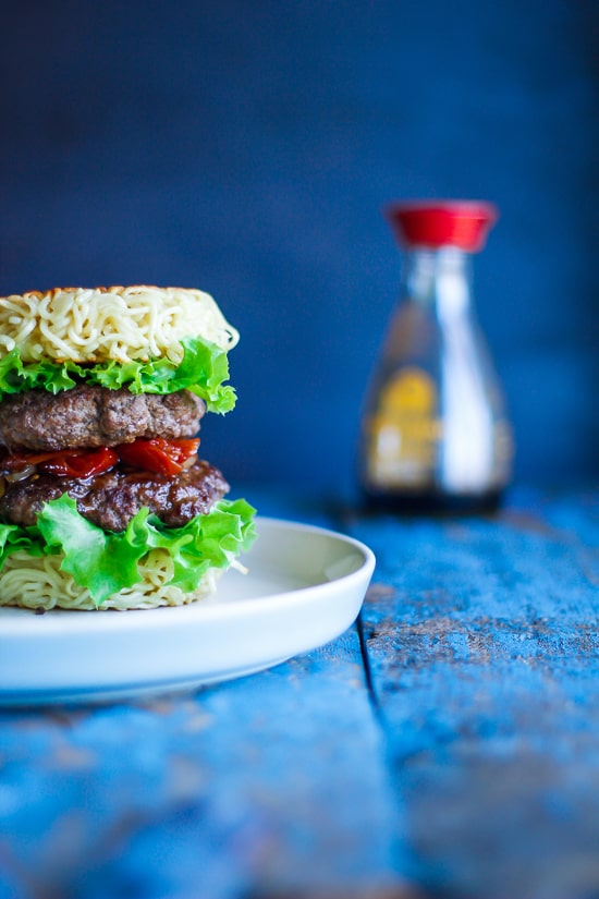 nudel burger - burger opskrift - ramen