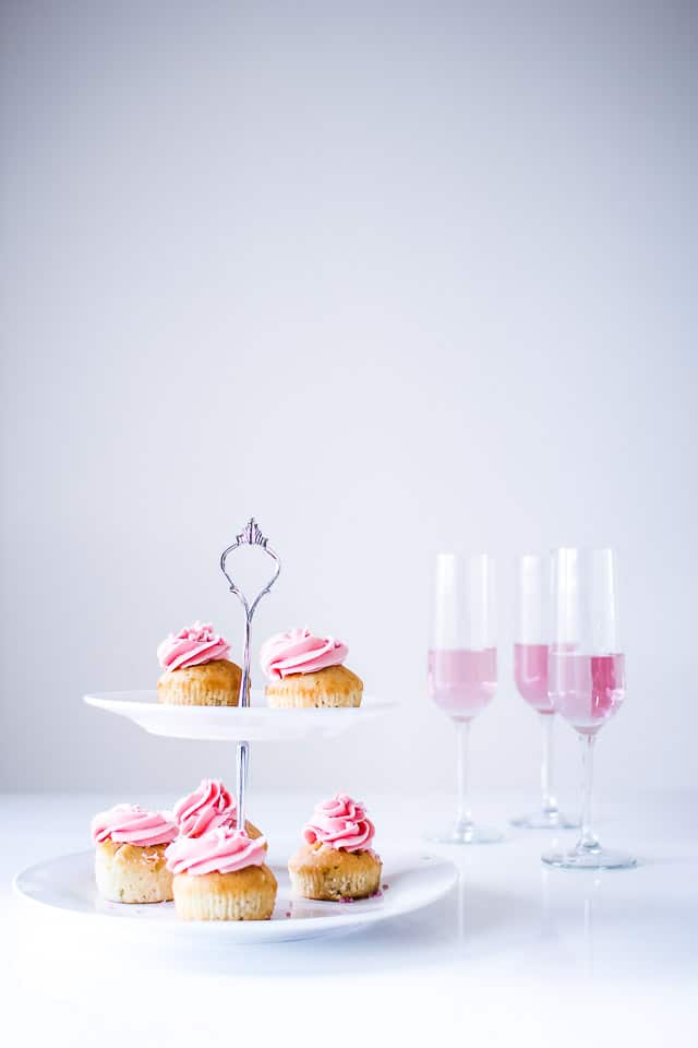 champagne cupcakes med frosting - muffins - festmad - opskrift