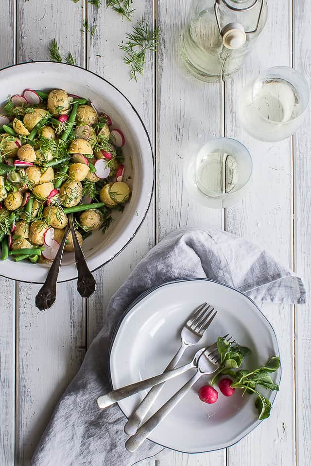 fransk kartoffelsalat - kartoffelsalat med sennepsdressing - opskrift på salat med kartofler