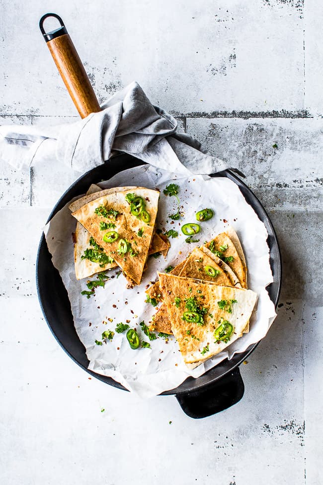 Quesadillas med chipotle pulled pork og tomatsalsa- Opskrift quesadillas