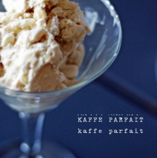 Kaffe Parfait med hård nougat