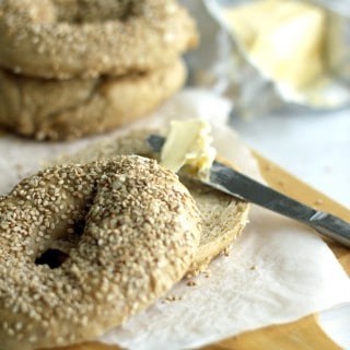 bagels med sesam