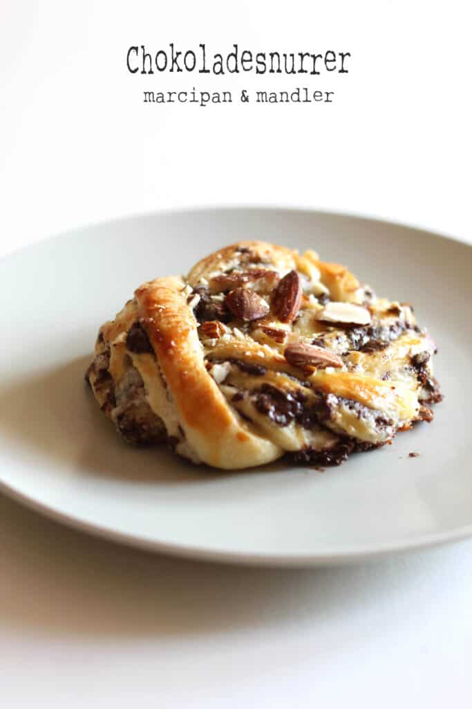 Chokoladesnurrer med marcipan og mandler