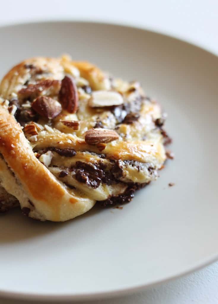 Chokoladesnurrer med marcipan og mandler