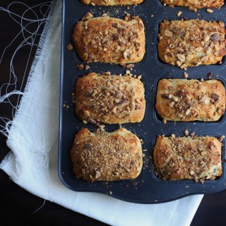 Små mandelbrød med saltet topping