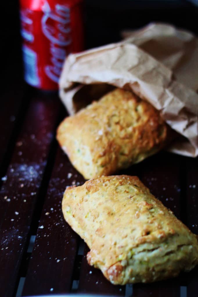 Grove madpakke-brød med rucola-friskost