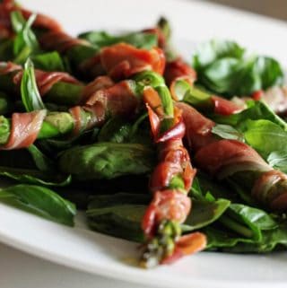 Asparges med bacon