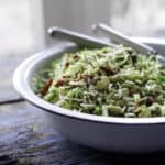 Opskrift Rosenkålsalat med bacon og appelsindressing - Louiogbearnaisen - nemme opskrifter (1)