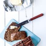 hjemmebagt rugbrød - rugbrød klæg