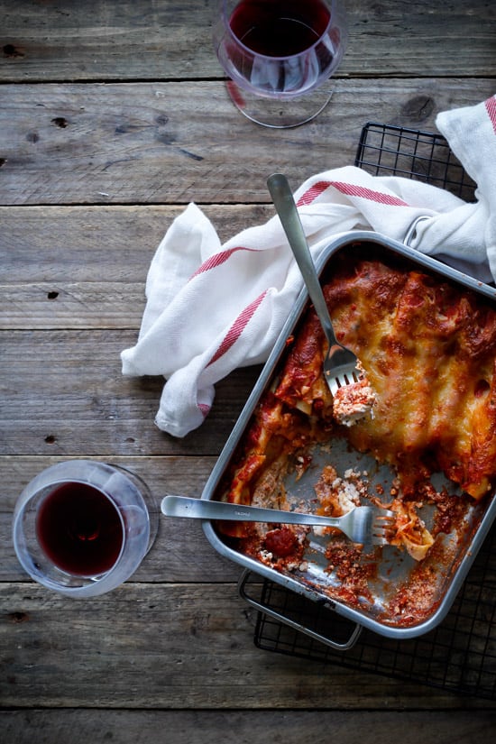 cannelloni med feta, skinke og tomatsauce - pasta opskrift 