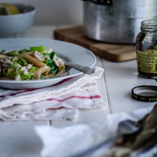 pasta med porrer og makrel - aftensmad - mad opskrift