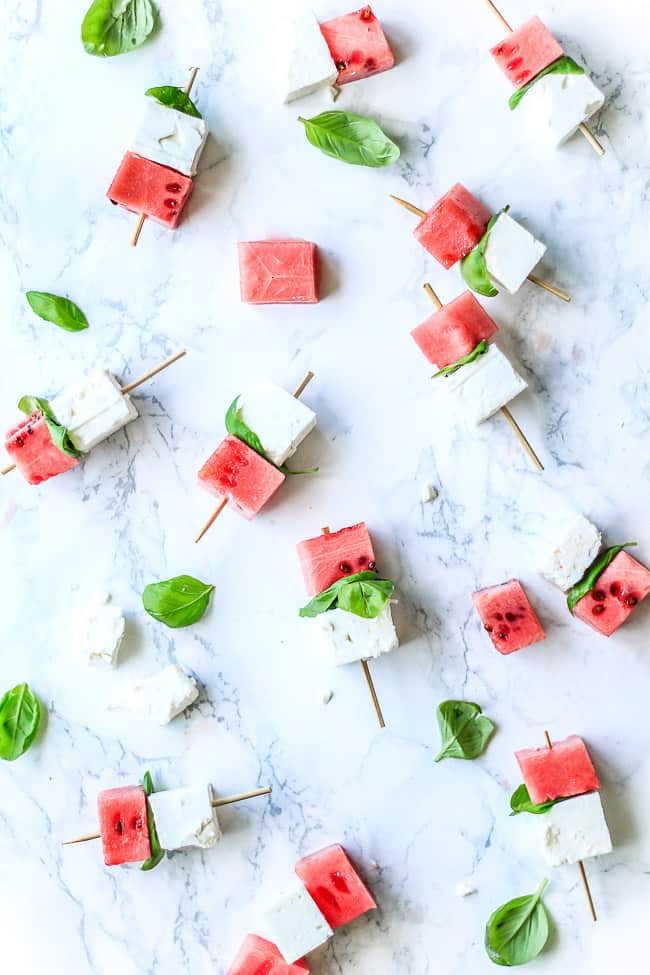 Vandmelon med feta og basilikum – nem sommer snack