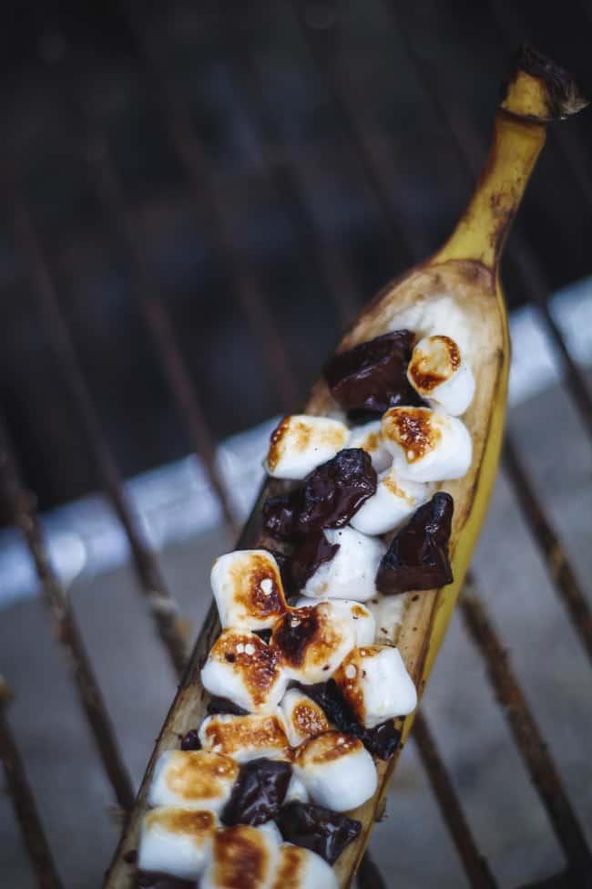 Banan på grill - banan smores - opskrift med banan