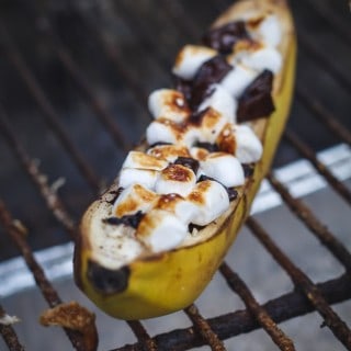 Banan på grill - banan smores - opskrift med banan
