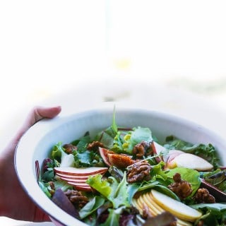 salat med æble, figner og nødder - efterårssalat - salat med frugt - opskrift