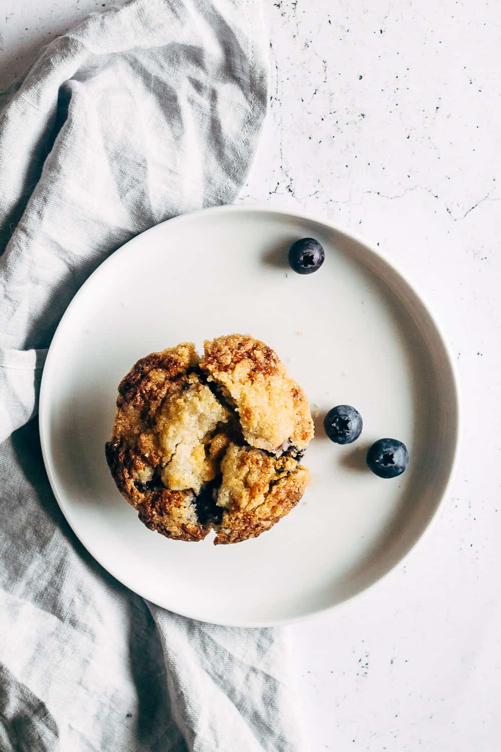 blåbærmuffins-muffins med frugt-opskrift 
