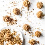 Carrot cake balls - opskrift med dadler