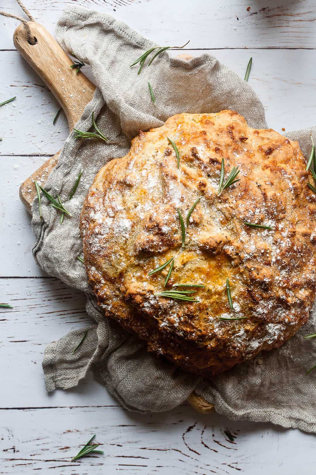 soda bread - brød med cheddar og rosmarin - madbrød