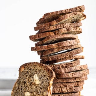 Brød med birkes og mandler - sprøde brød