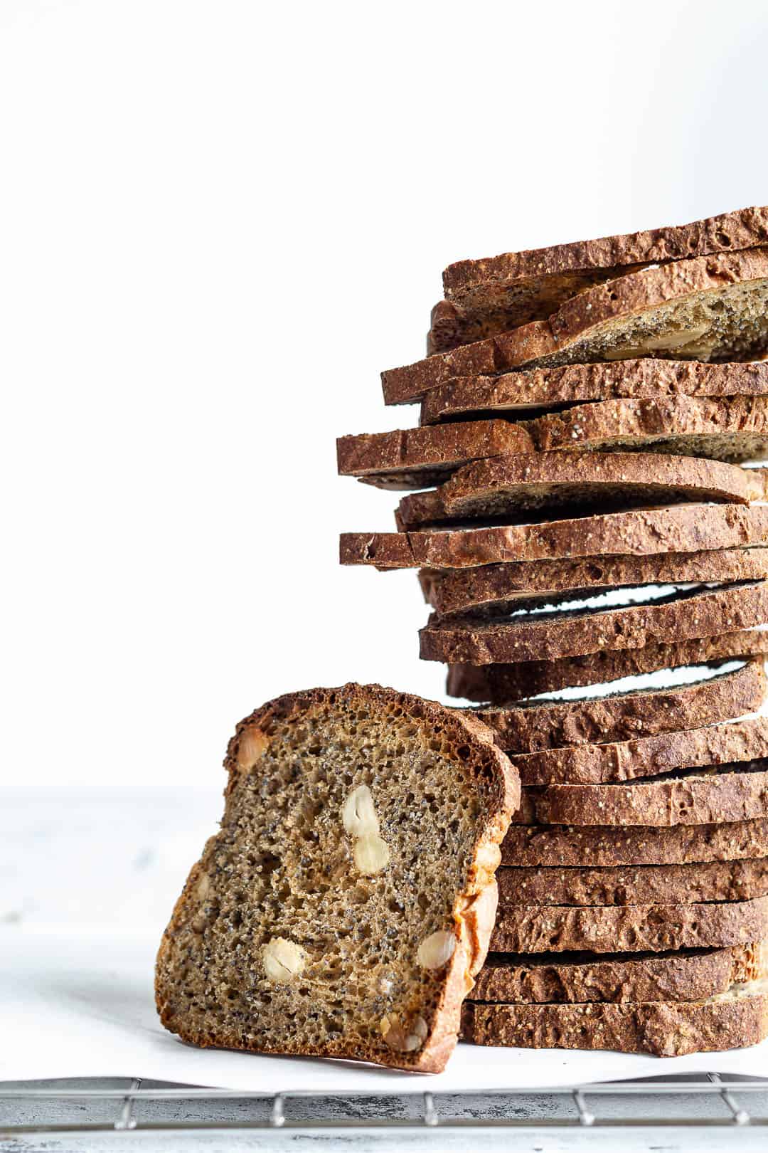 Brød med birkes og mandler - sprøde brød