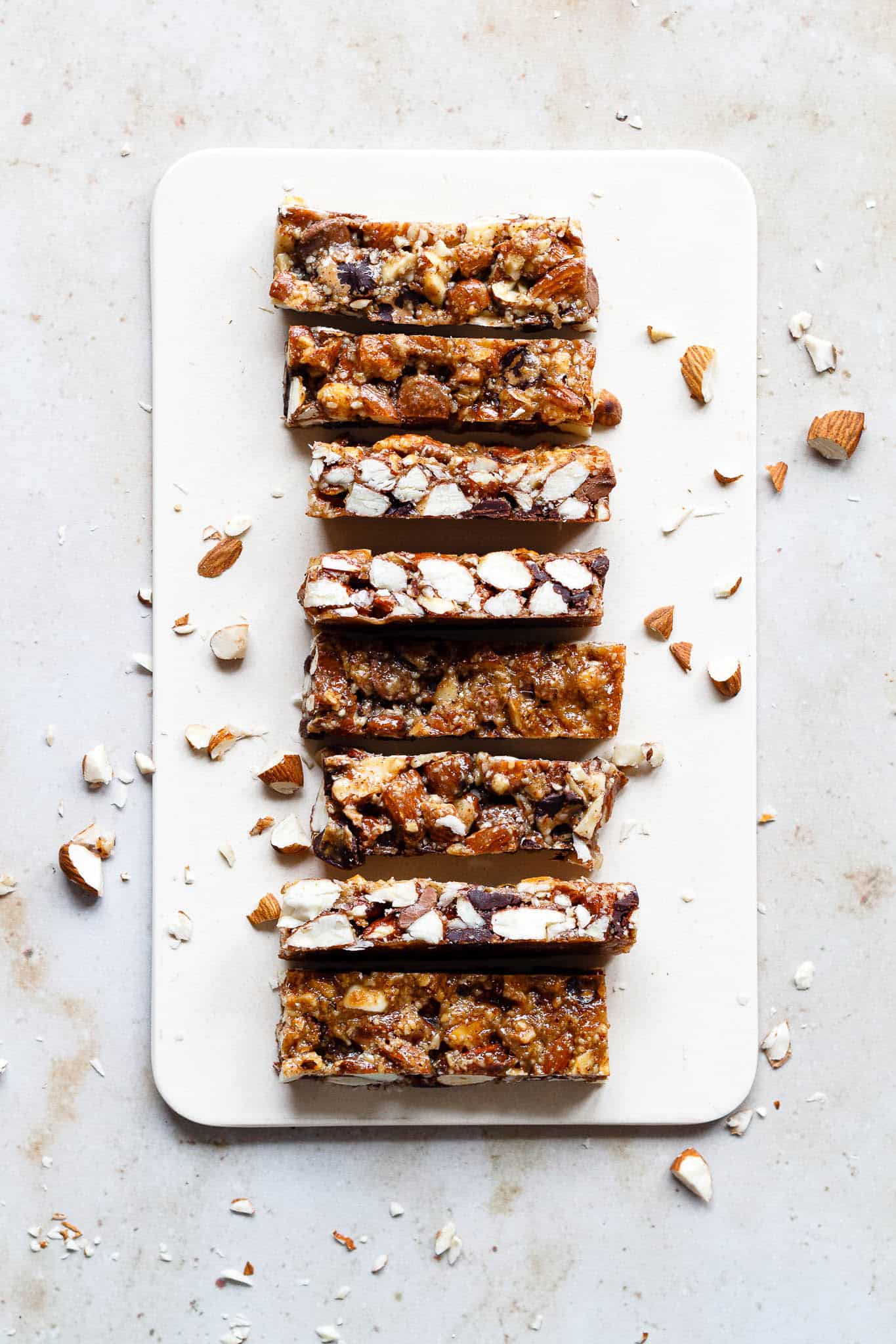 Nøddebar med chokolade - opskrift på glutenfri snackbar med chokolade