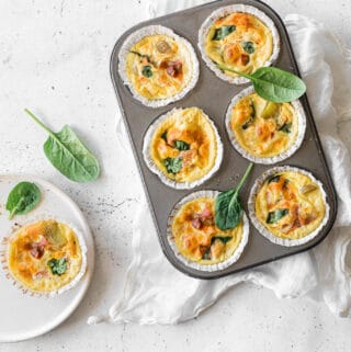 Æggemuffins med skinke, kartofler og spinat
